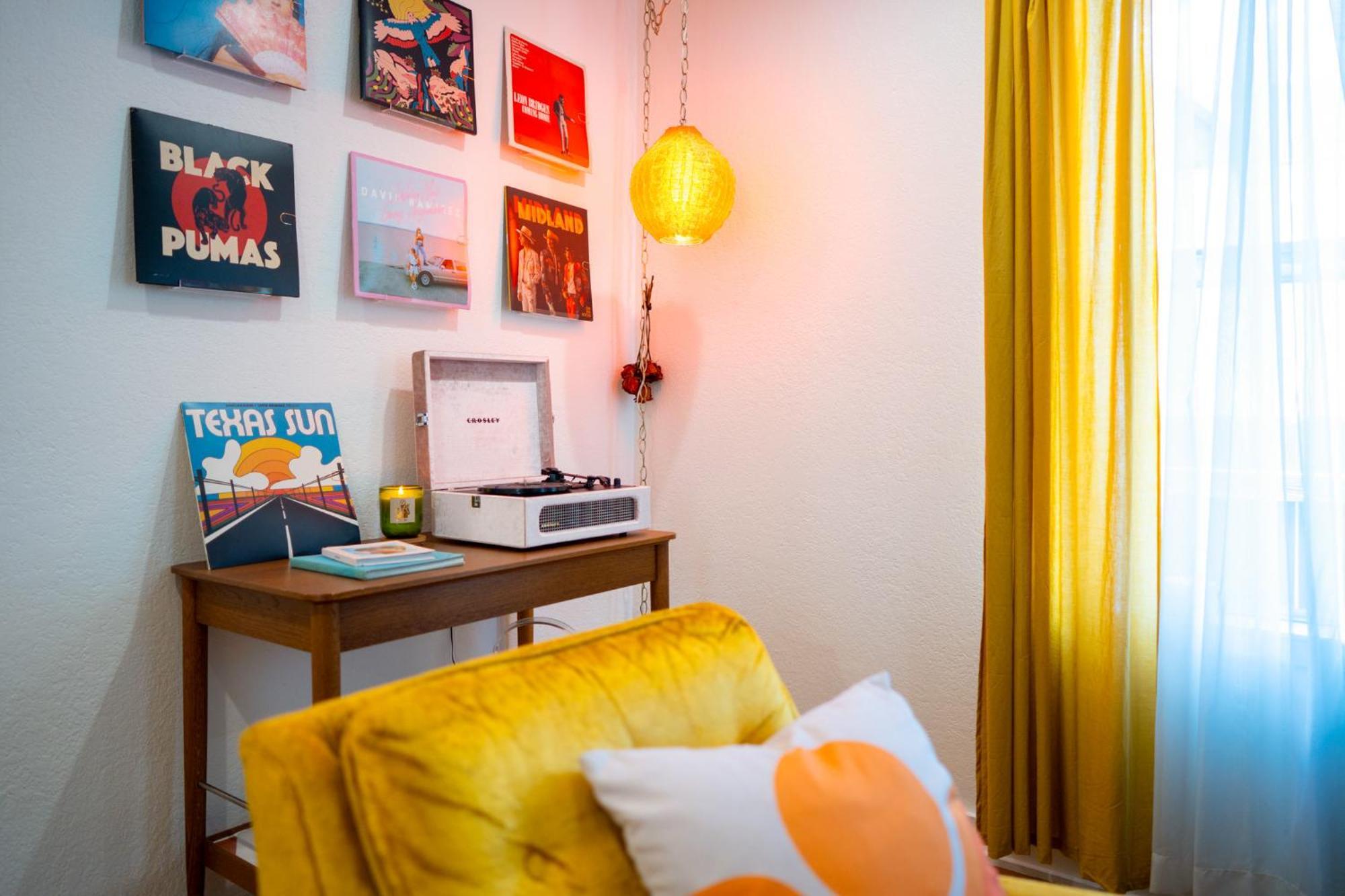 Stylish, Artsy Bungalow Central Eastside أوستن المظهر الخارجي الصورة