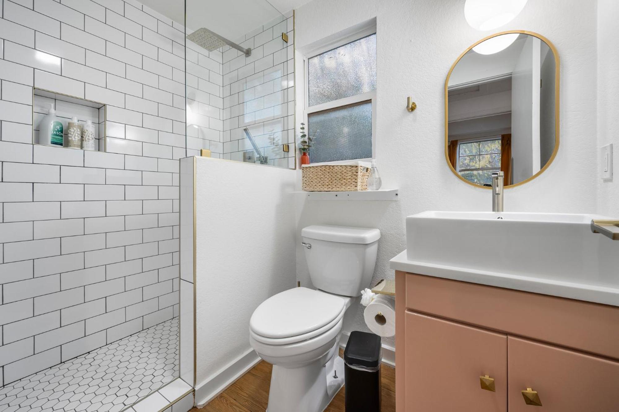 Stylish, Artsy Bungalow Central Eastside أوستن المظهر الخارجي الصورة