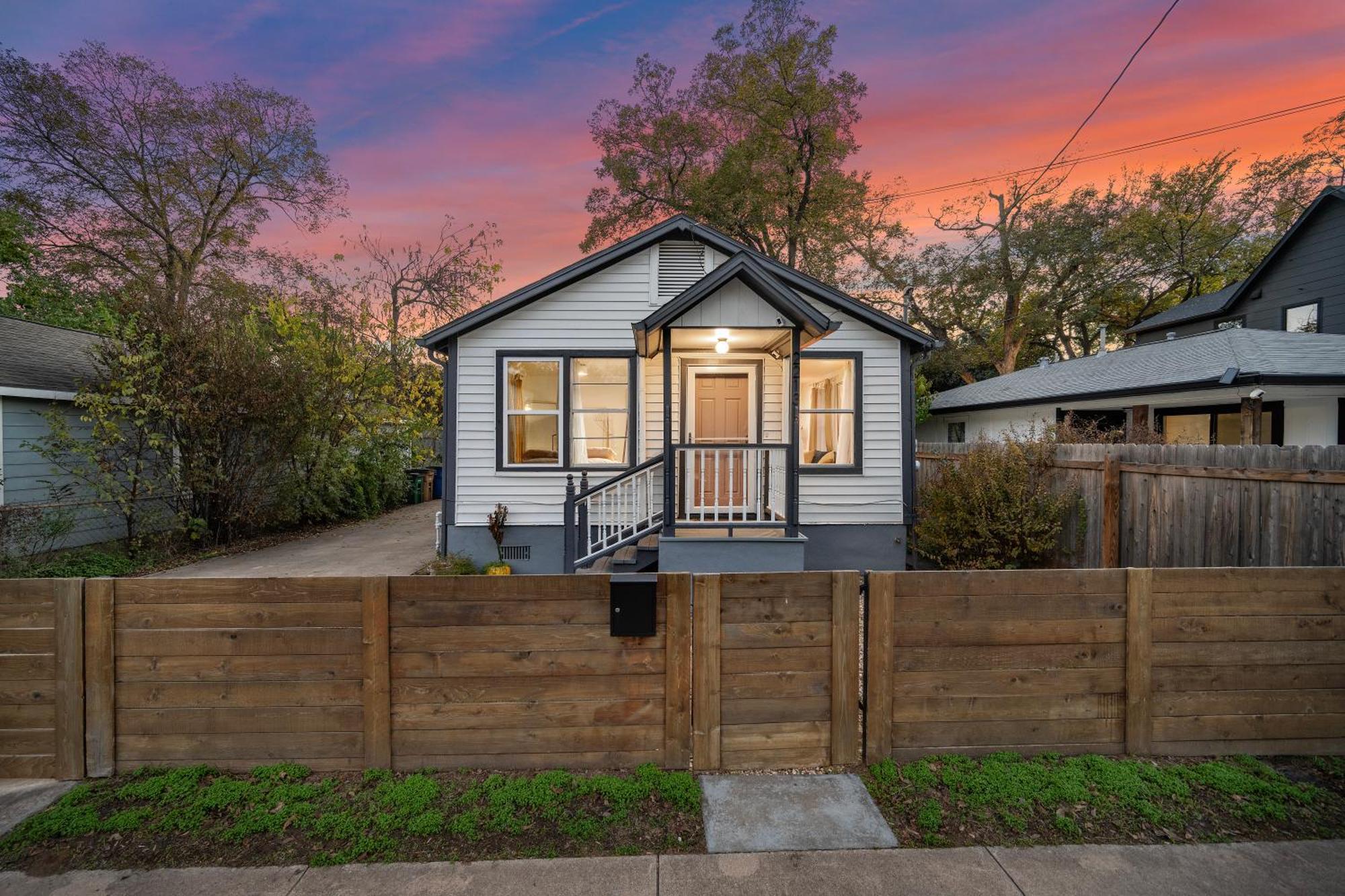 Stylish, Artsy Bungalow Central Eastside أوستن المظهر الخارجي الصورة